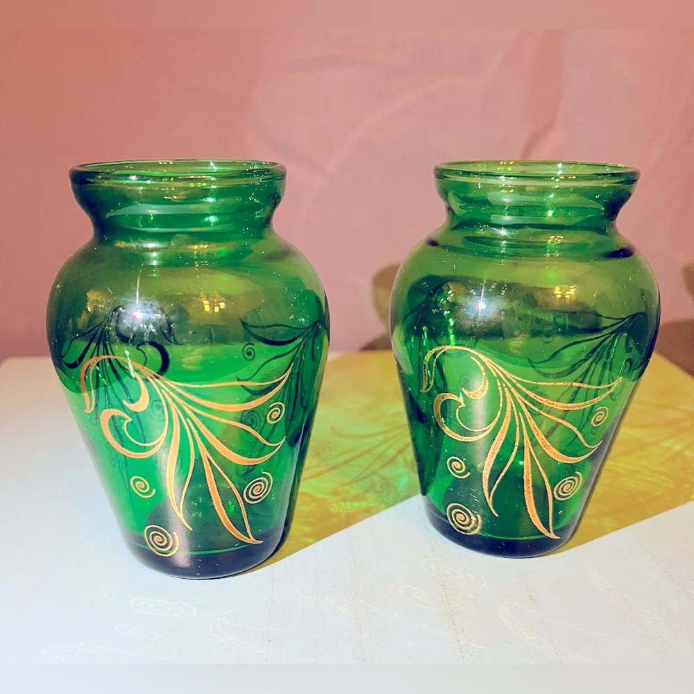 Anchor Hocking Mid Century Miniature Green Glass Gold Detail Painted Bud Vase